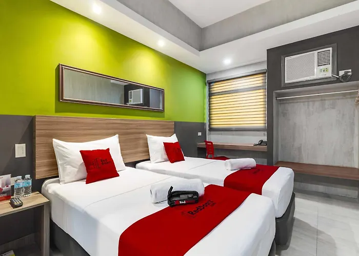 Reddoorz @ Jones Avenue 3* Cebu