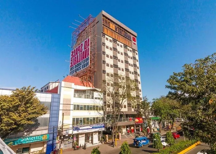 Hotel Reddoorz @ Jones Avenue 3*
