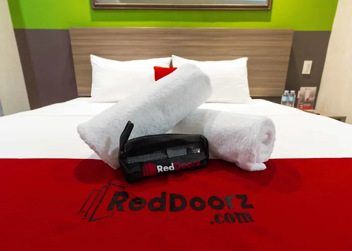 Hotel Reddoorz @ Jones Avenue